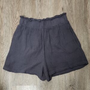 NWT Gauze Charcoal Shorts - Monrow - Size Small